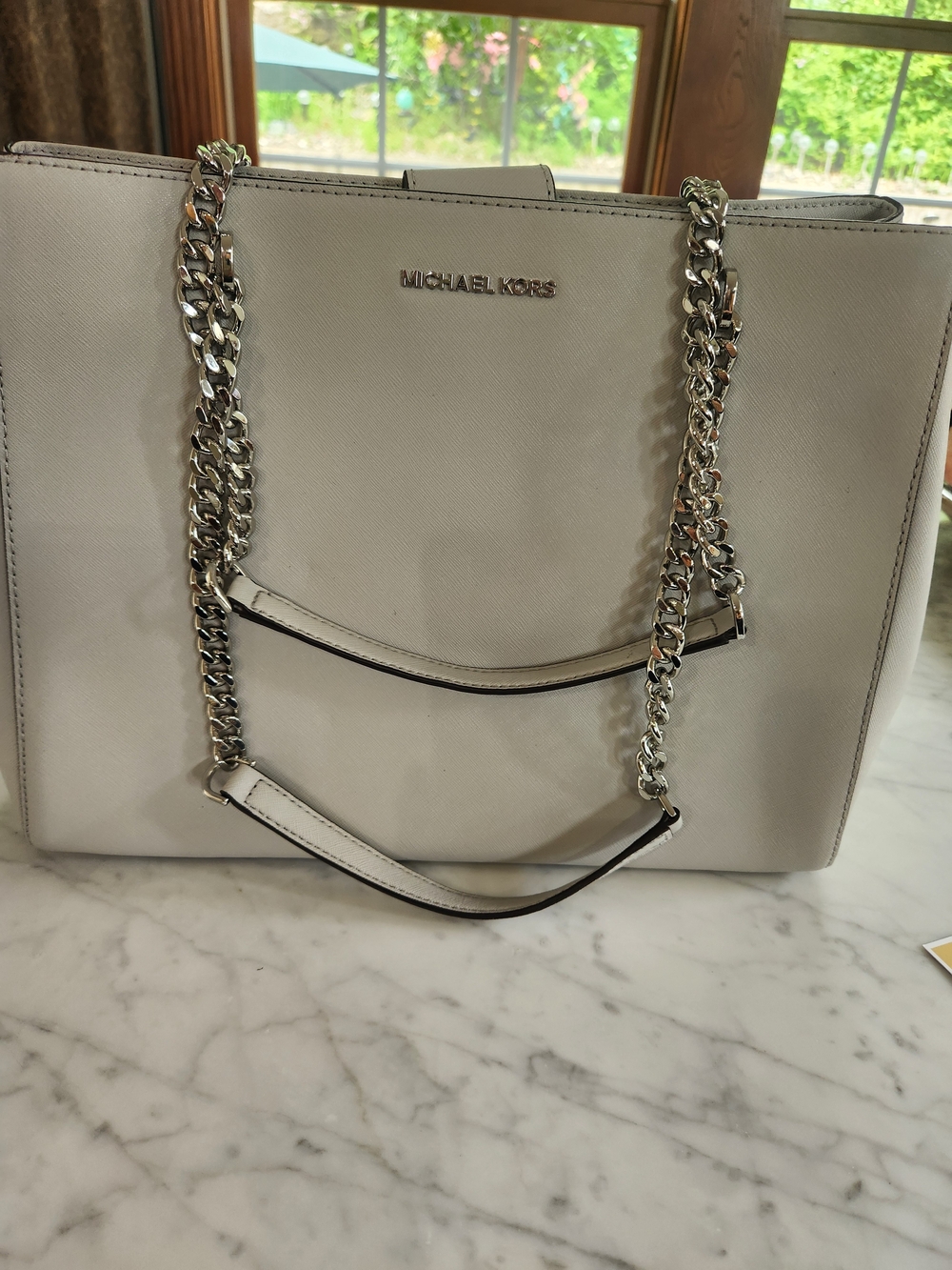 Michael Kors Women's Light Gray Saffiano/Silver Chain Tote, NEW With TAGS. - Picture 3 of 4